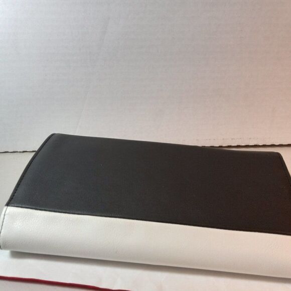 New No Boundries Black  & White Bar Clutch Cottagecore Granny Chic Grandmacore - Picture 3 of 9